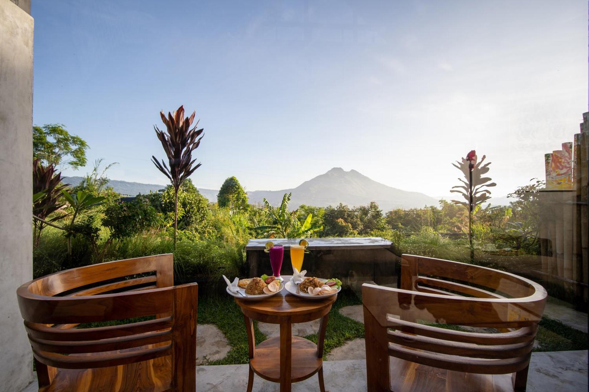 Puncak Gunung Kintamani Hotel Exterior photo
