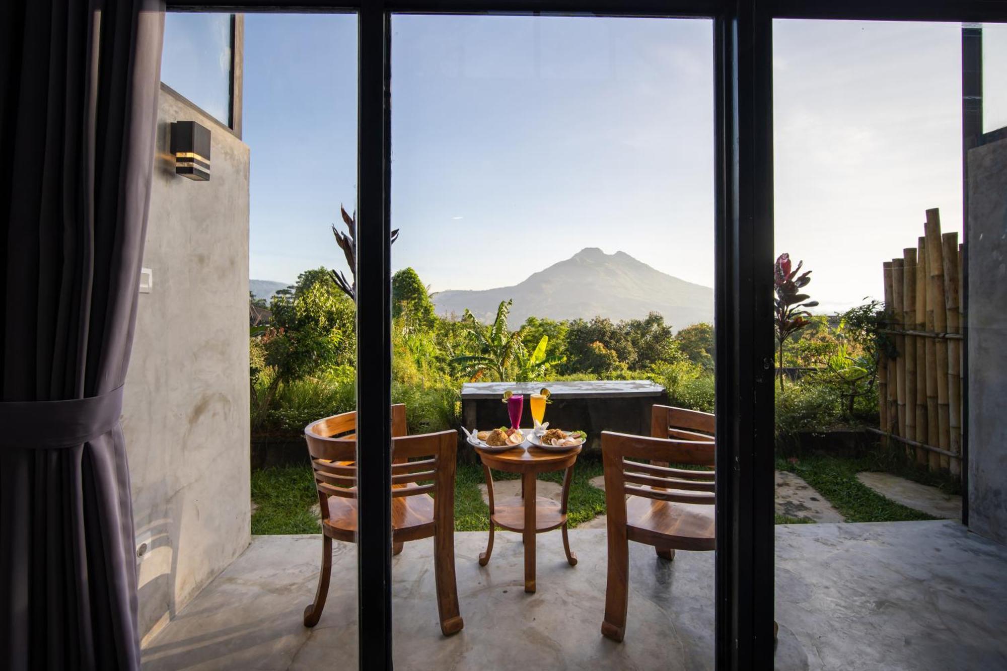 Puncak Gunung Kintamani Hotel Exterior photo