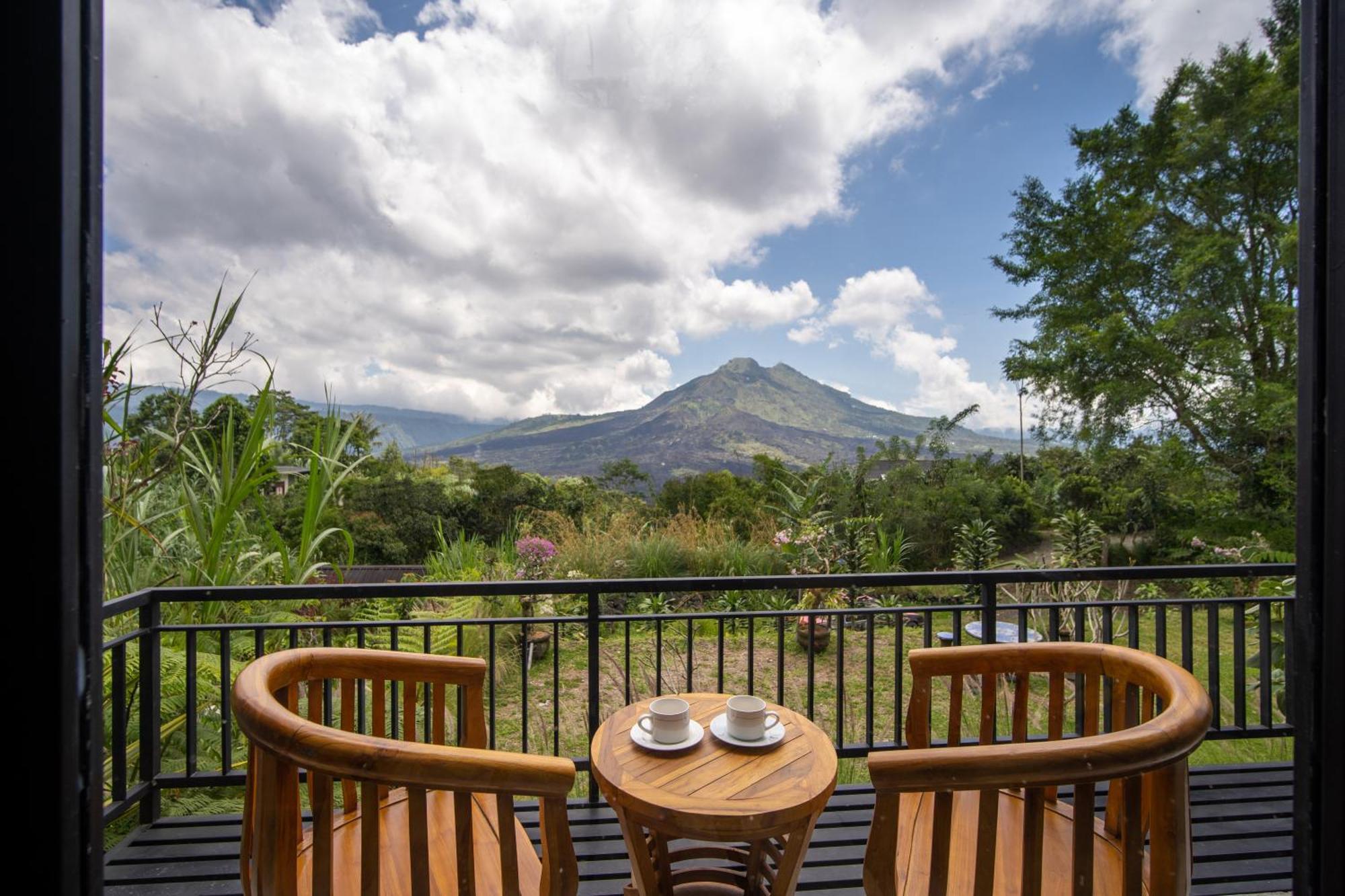 Puncak Gunung Kintamani Hotel Exterior photo